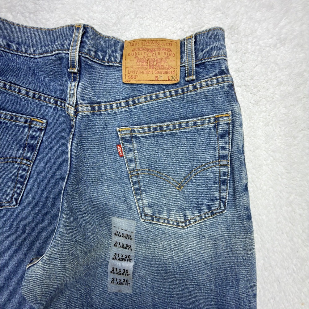 Levis 550 Relaxed Fit Denim Jeans Mens 31x30 Blue NWT Y2K 2000s